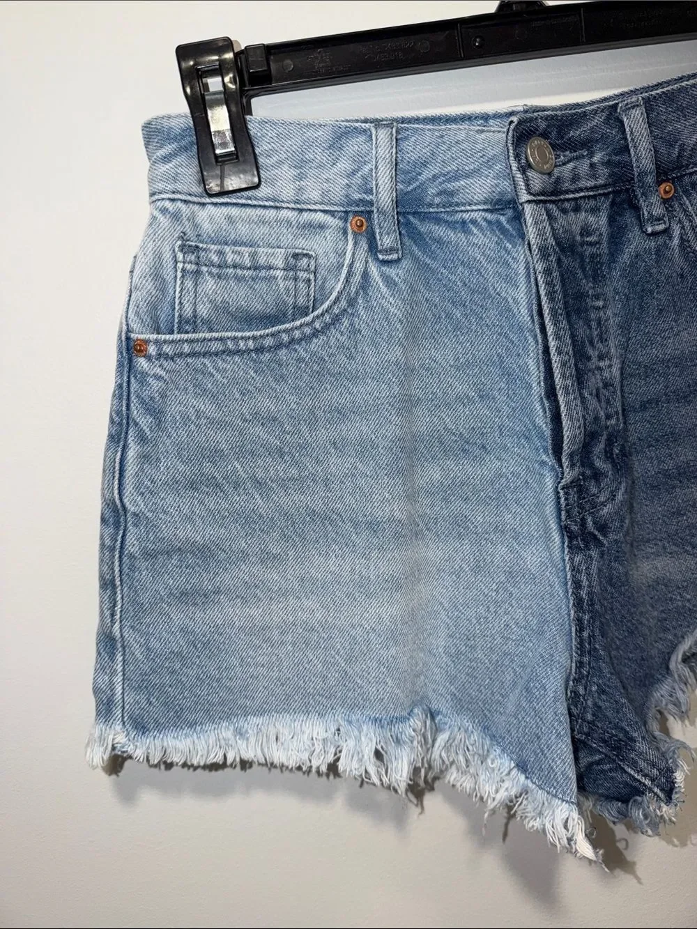 PACSUN 25 Vintage Two Tone Medium Light Wash Fringe Raw Hem Denim Jeans